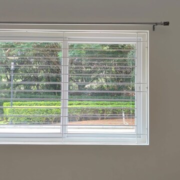 Room in 2 BHK Apartment at Mantri Webcity, Hennur Road – for Rent