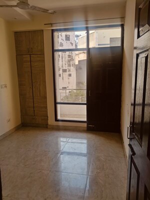 Room in 3 BHK Builder Floor at Guru Nanak Enclave, Dhakoli – for Sale