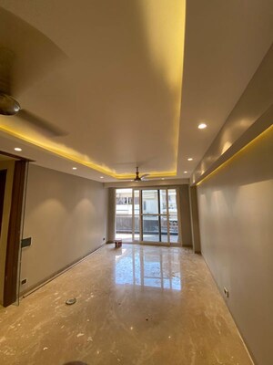 Room in 3 BHK Builder Floor at Greater Kailash I – for Rent