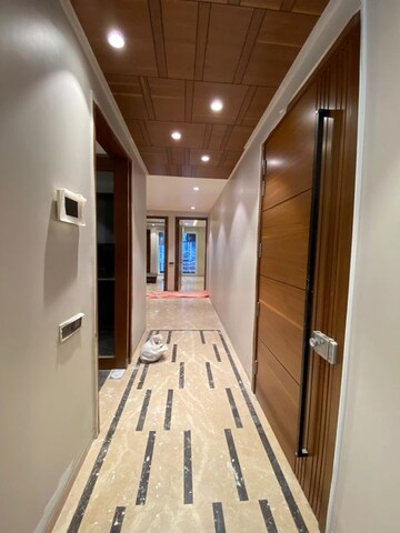 Building Lobby in 3 BHK Builder Floor at Greater Kailash I – for Rent