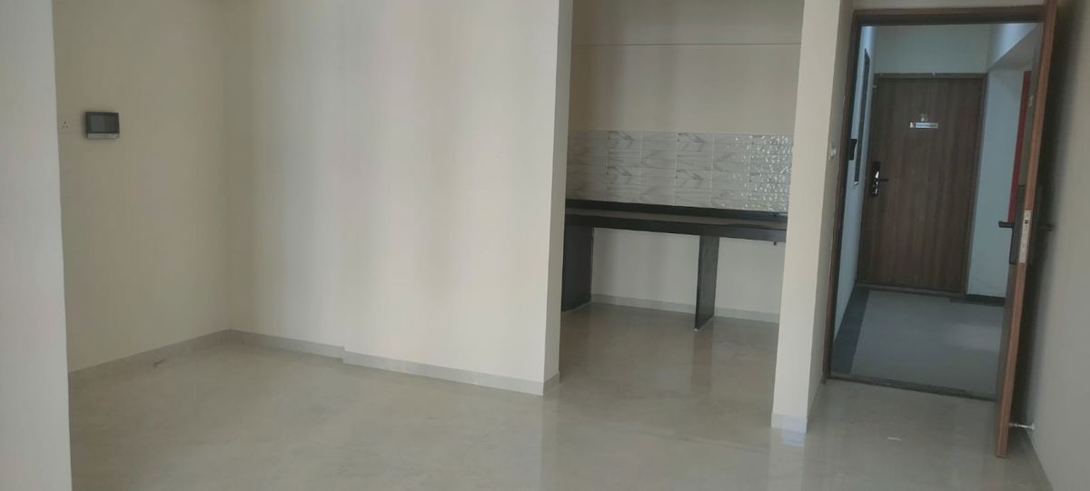 2 BHK + Extra Room Apartment For Rent in Kohinoor Shangrila
