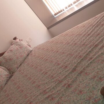 Room in 2 BHK Apartment at Bhartiya Nikoo Homes Phase 2, Kannur – for Rent