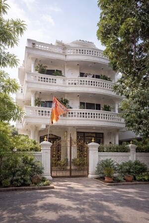 6+ BHK Independent House For Sale in Pitampura