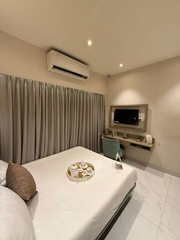 Team Area in 1 BHK Apartment at Runwal Gardens, Dombivli East – for Sale