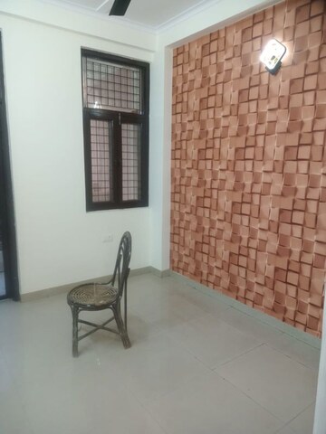 Bathroom in 1 BHK Builder Floor at Laxmi Nagar – for Rent