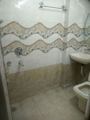 Bathroom in 1 BHK Builder Floor at Laxmi Nagar – for Rent