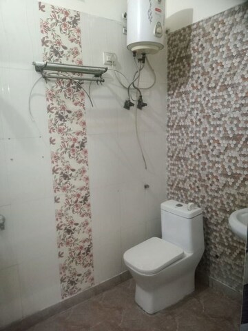 1 BHK Builder Floor For Rent in Laxmi Nagar