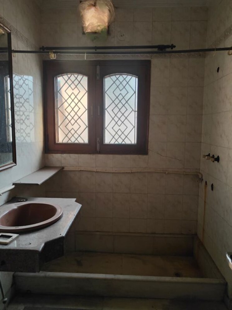 Bathroom, sector 4 5 Bedroom 4743 Sq.Ft. Independent House In Sector 4 Gurgaon 9966548