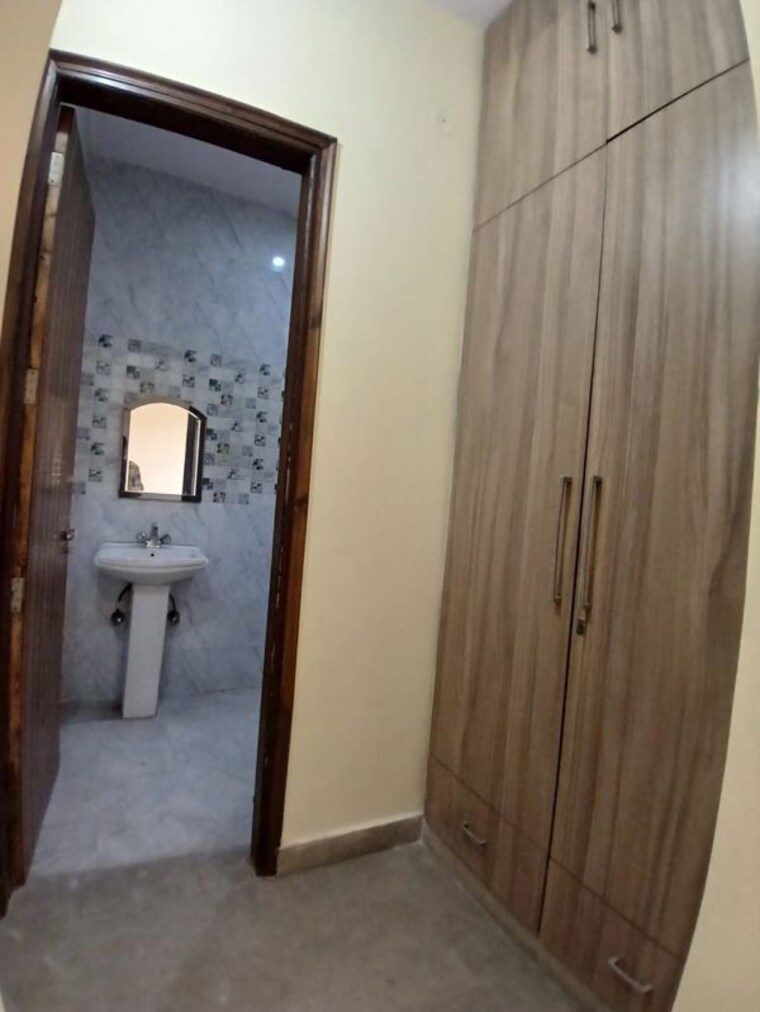 undefined, srs-tower 3 Bedroom 1900 Sq.Ft. Builder Floor In Sector 31 Faridabad 9966616