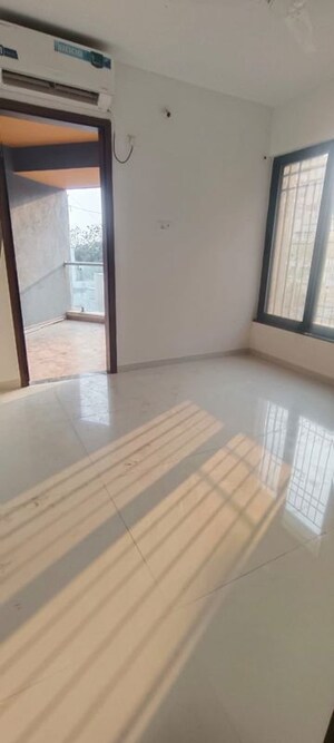 Room in 2.5 BHK Apartment at Choice Goodwill Metropolis West, Lohgaon – for Rent