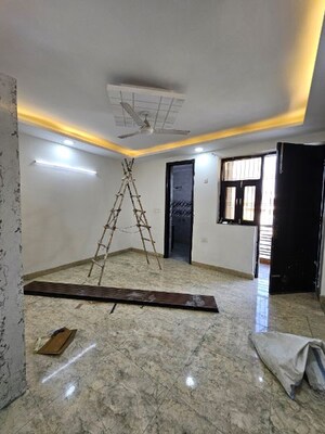 Living Room in 3 BHK Builder Floor at Green Fields Colony – for Sale