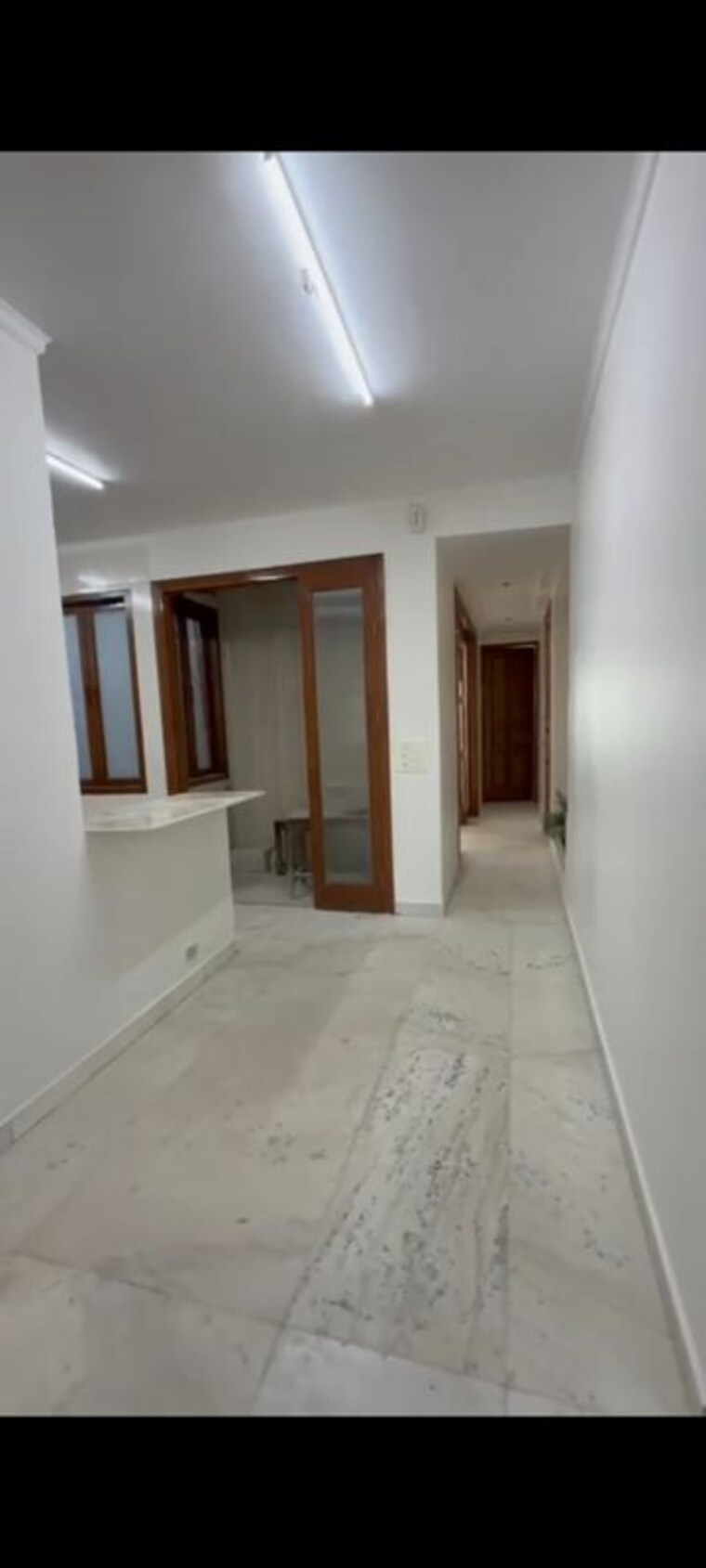Room, greater kailash i 3 Bedroom 300 Sq.Yd. Apartment In Greater Kailash I Delhi 9966683