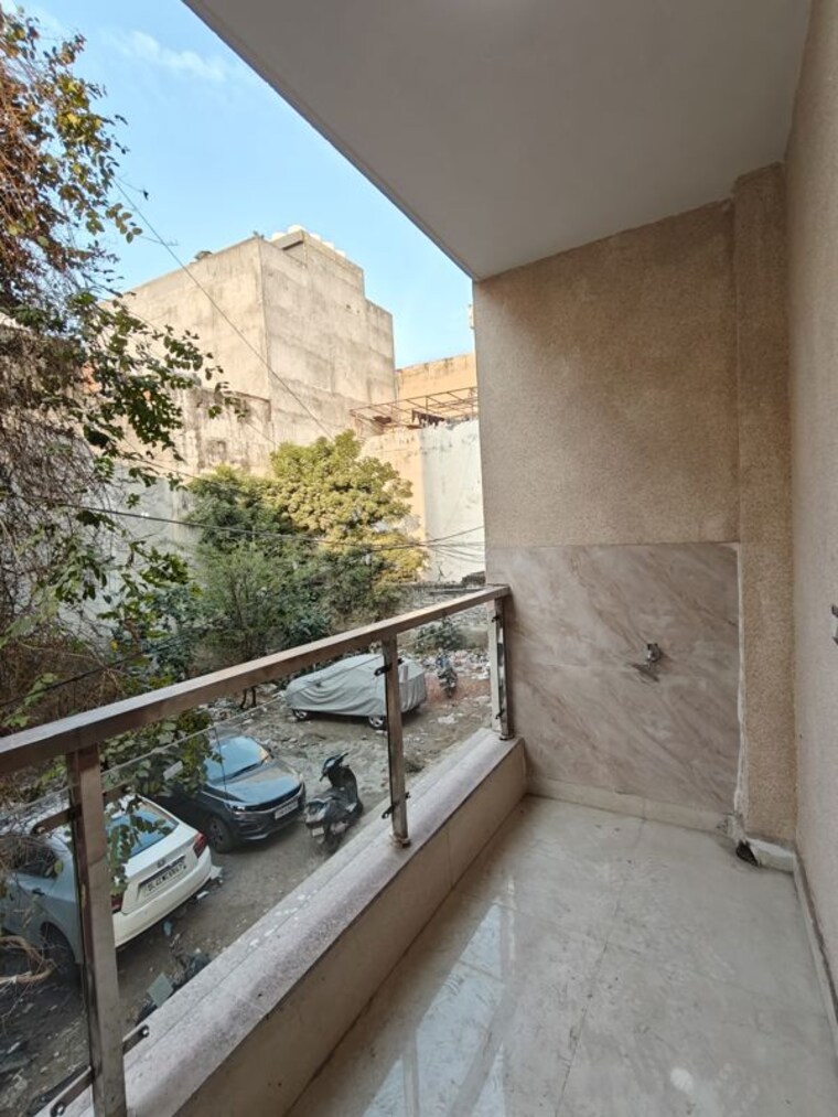 Balcony, rajpur 2 Bedroom 750 Sq.Ft. Builder Floor In Rajpur Delhi 9966686