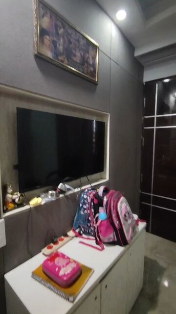 Bedroom in 3 BHK Builder Floor at Sector 7 – for Sale