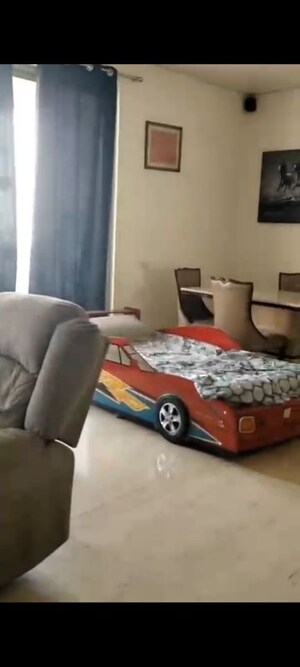 Bedroom in 4 BHK Apartment at Hiranandani Royce, Ghodbunder Road – for Rent