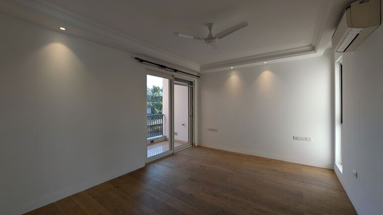 Room, vasant vihar 4 Bedroom 400 Sq.Yd. Builder Floor In Vasant Vihar Delhi 9966726