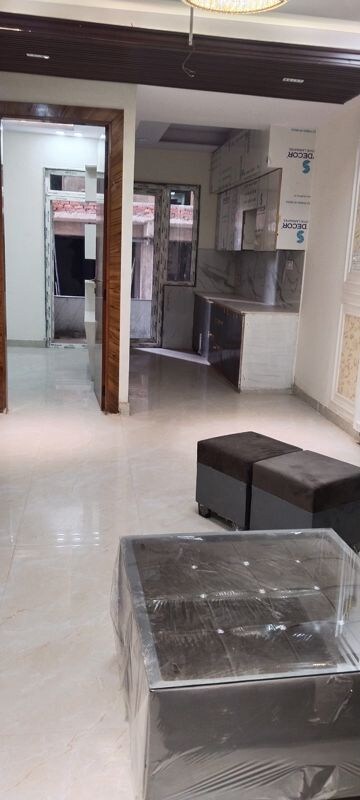 Living Room in 2 BHK Builder Floor at Sector 102 – for Sale