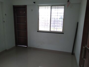 Room in 2 BHK Apartment at Vaman Ganesh Complex, Bavdhan – for Rent