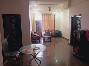 Living Room in 3 BHK Builder Floor at Sector 47 – for Rent