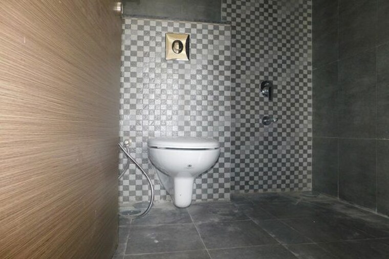 Bathroom, the-wadhwa-the-address 2 Bedroom 649 Sq.Ft. Apartment In Ghatkopar West Mumbai 9966788