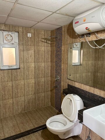 Bathroom in 3.5 BHK Apartment at Bestech Park View Spa Next, Sector 67 – for Rent