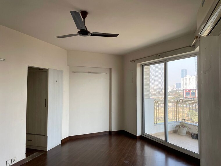 Room, bestech-park-view-spa-next 3.5 Bedroom 2000 Sq.Ft. Apartment In Sector 67 Gurgaon 9967021