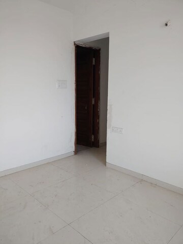 Room in 3 BHK Apartment at Pashan Sus Road – for Rent