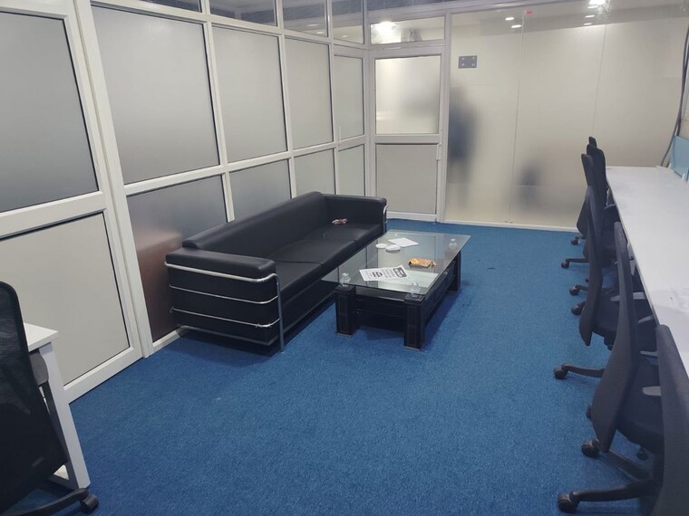 Living Room, sector 62 Commercial Office Space 910 Sq.Ft. In Sector 62 Noida 9967044