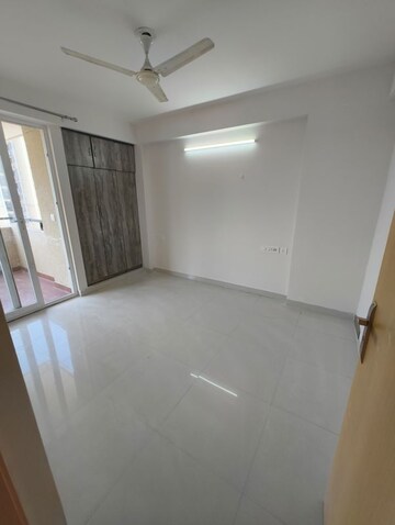 Room in 3 BHK Apartment at Anukampa Sky Lounges, Mansarovar – for Rent