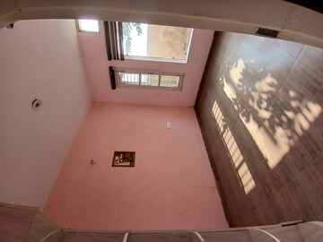 Room in 6+ BHK Independent House at Patiala Road – for Sale