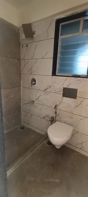 Master Bedroom in 1 BHK Apartment at Bindra Complex, Andheri East – for Rent