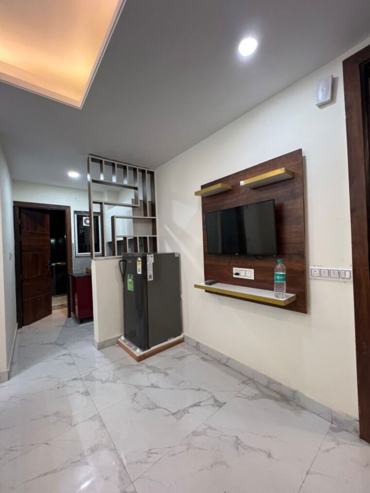 Living Room, sector 44 1 RK 450 Sq.Ft. Builder Floor In Sector 44 Gurgaon 9967079