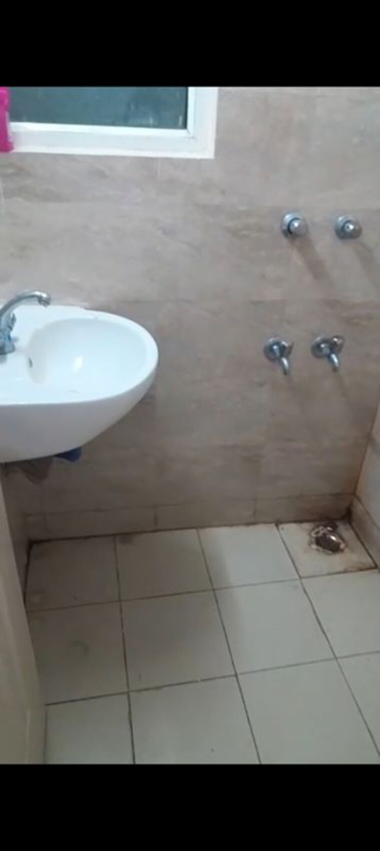 Bathroom, wave-dream-homes 1 Bedroom 540 Sq.Ft. Apartment In Wave City Ghaziabad 9967094