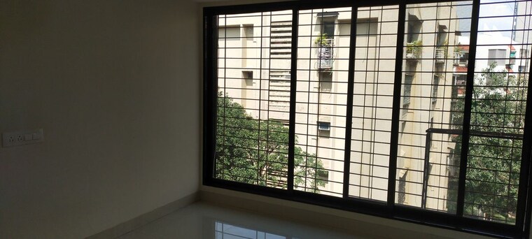 Room, cross-gate-apartment 2 Bedroom 725 Sq.Ft. Apartment In Andheri West Mumbai 9967115