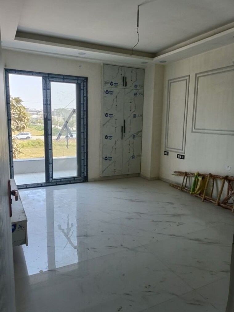 Room, tdi-the-grand-retreat 4 Bedroom 2000 Sq.Ft. Builder Floor In Sector 88 Faridabad 9967417