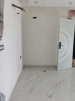 Bathroom in 4 BHK Builder Floor at TDI The Grand Retreat, Sector 88 – for Sale