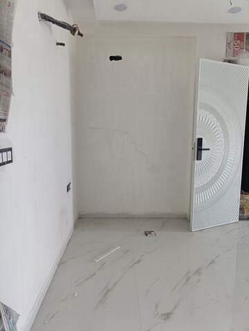 Bathroom in 4 BHK Builder Floor at TDI The Grand Retreat, Sector 88 – for Sale