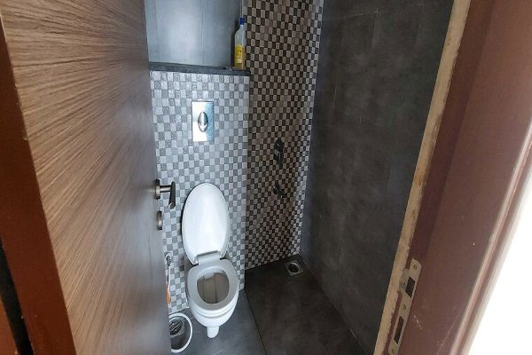 Bathroom, the-wadhwa-the-address 2 Bedroom 649 Sq.Ft. Apartment In Ghatkopar West Mumbai 9967368