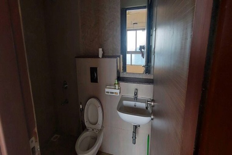 Bathroom, the-wadhwa-the-address 2 Bedroom 649 Sq.Ft. Apartment In Ghatkopar West Mumbai 9967368