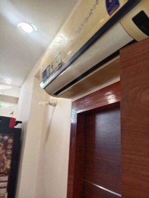 Furnished Amenities in 2 BHK Apartment at Mahagun Mywoods III, Sector 16c Greater Noida – for Rent