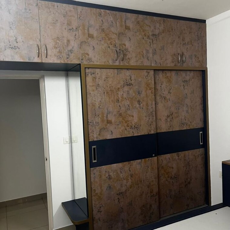 Room, mantri-webcity 2 Bedroom 950 Sq.Ft. Apartment In Hennur Road Bangalore 9967629