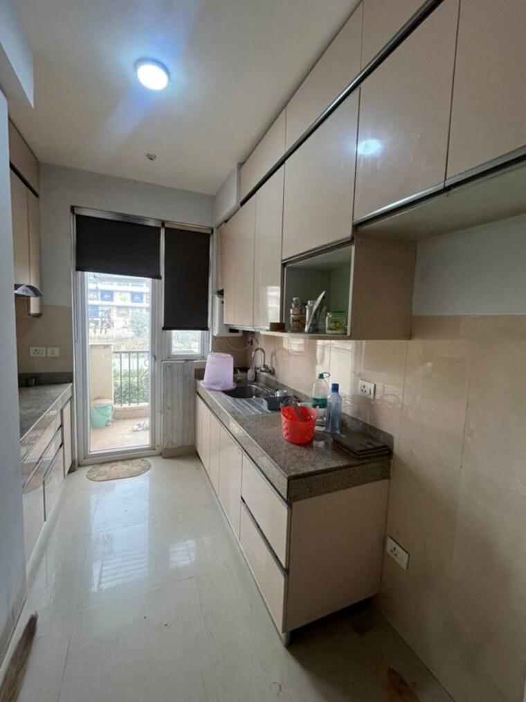 Kitchen, smart-world-orchard 3 Bedroom 1630 Sq.Ft. Apartment In Sector 61 Gurgaon 9967819