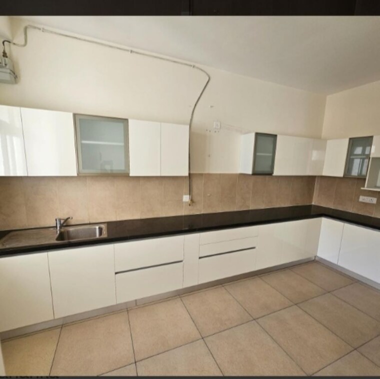 Kitchen, prestige-royale-gardens 3 Bedroom 1758 Sq.Ft. Apartment In Avalahalli Bangalore 9967890