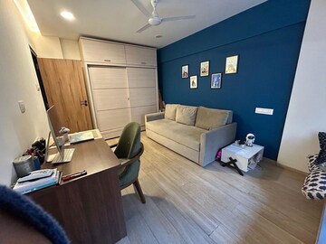 Living Room in 2 BHK Apartment at Shashtri Nagar – for Rent