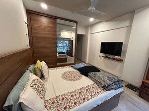 Bedroom in 2 BHK Apartment at Shashtri Nagar – for Rent
