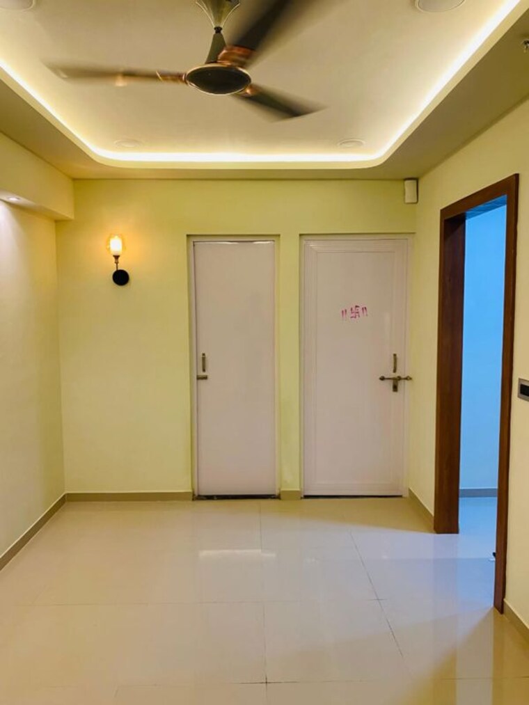 Room, raymond-aashiyana 1 Bedroom 375 Sq.Ft. Apartment In Vartak Nagar Thane 9967894