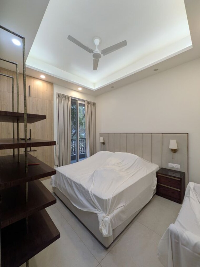 Bedroom, kailash colony 2 Bedroom 200 Sq.Yd. Builder Floor In Kailash Colony Delhi 9968070