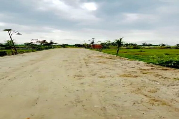 undefined, sector 37 greater noida  994 Sq.Ft. Plot In Sector 37 Greater Noida Greater Noida 9968139