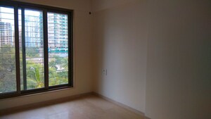 Room in 2 BHK Apartment at HK Orchid Residences, Andheri West – for Rent