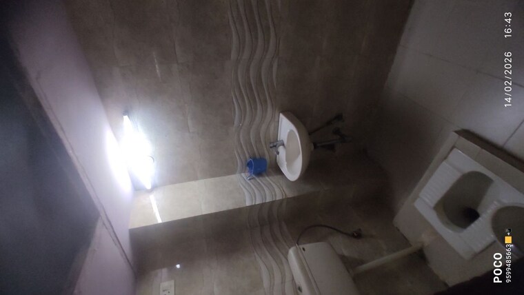 Bathroom, mehrauli 2 Bedroom 800 Sq.Ft. Builder Floor In Mehrauli Delhi 9968145